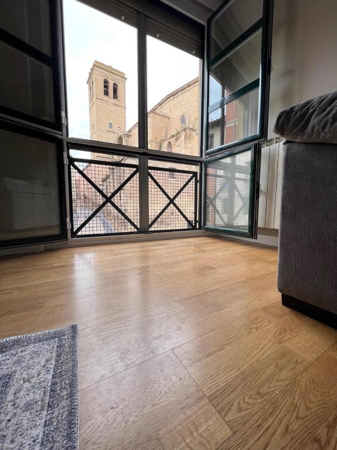 Santiago Tower Aire Ac Casco Antiguo By Apartamentos لوغرونيو المظهر الخارجي الصورة