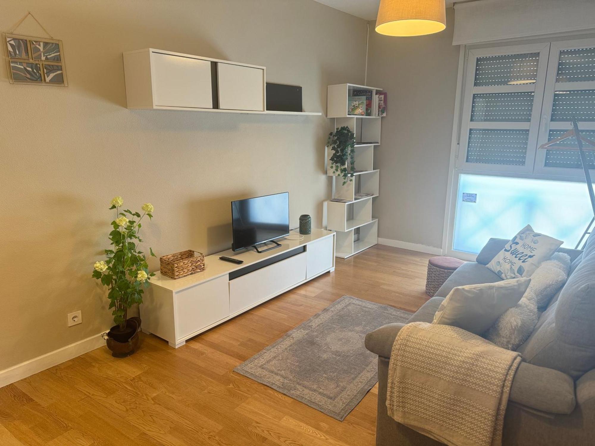 Santiago Tower Aire Ac Casco Antiguo By Apartamentos لوغرونيو المظهر الخارجي الصورة