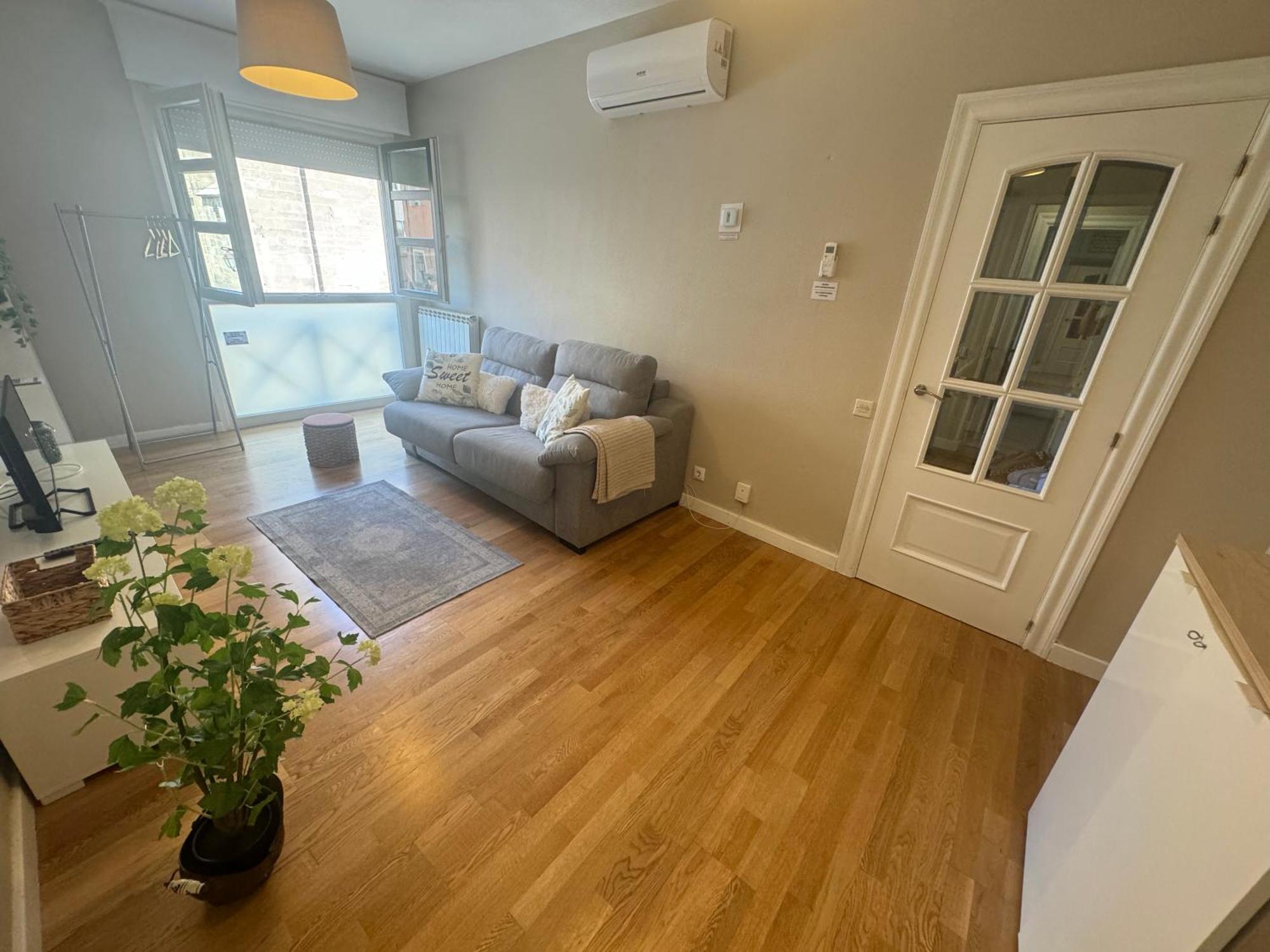 Santiago Tower Aire Ac Casco Antiguo By Apartamentos لوغرونيو المظهر الخارجي الصورة