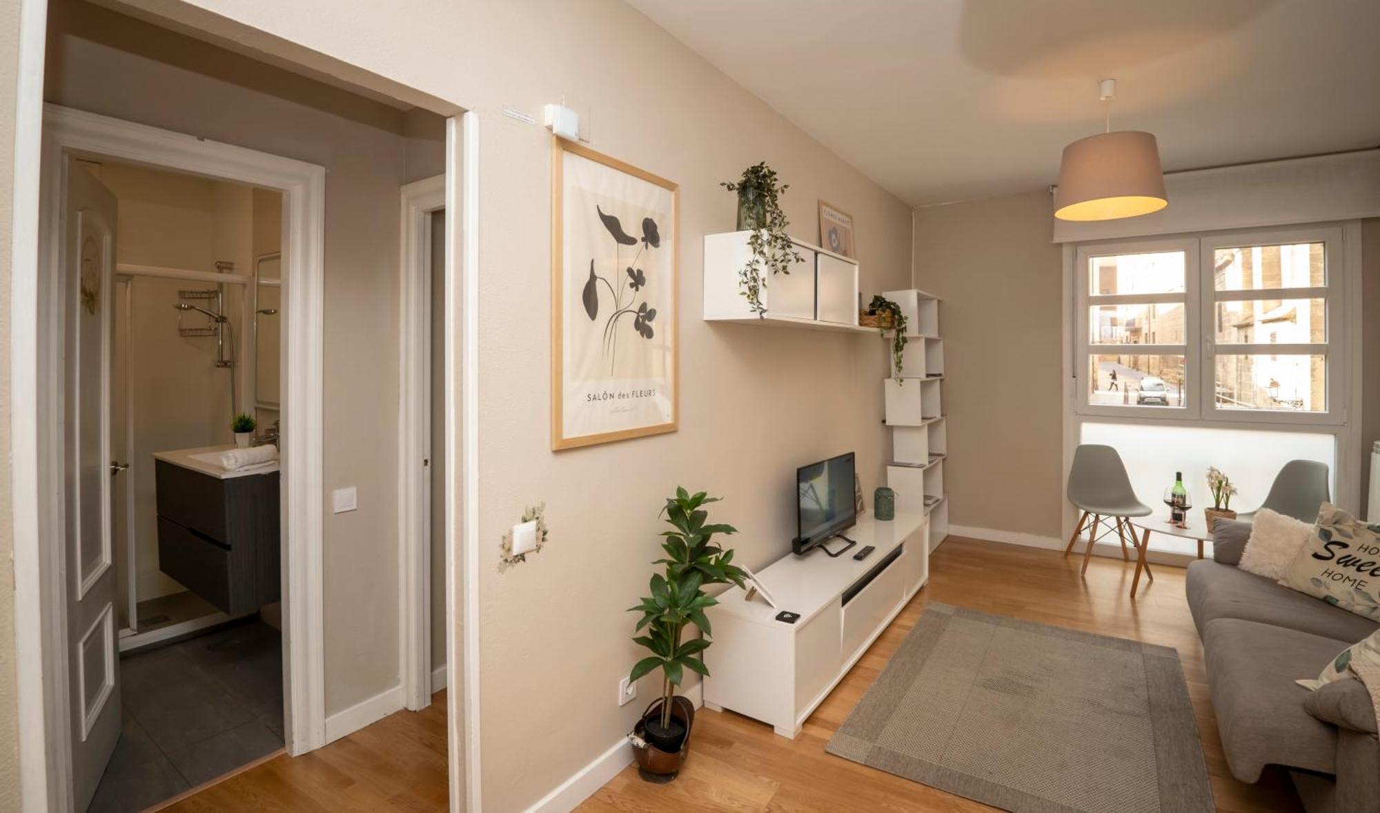 Santiago Tower Aire Ac Casco Antiguo By Apartamentos لوغرونيو المظهر الخارجي الصورة