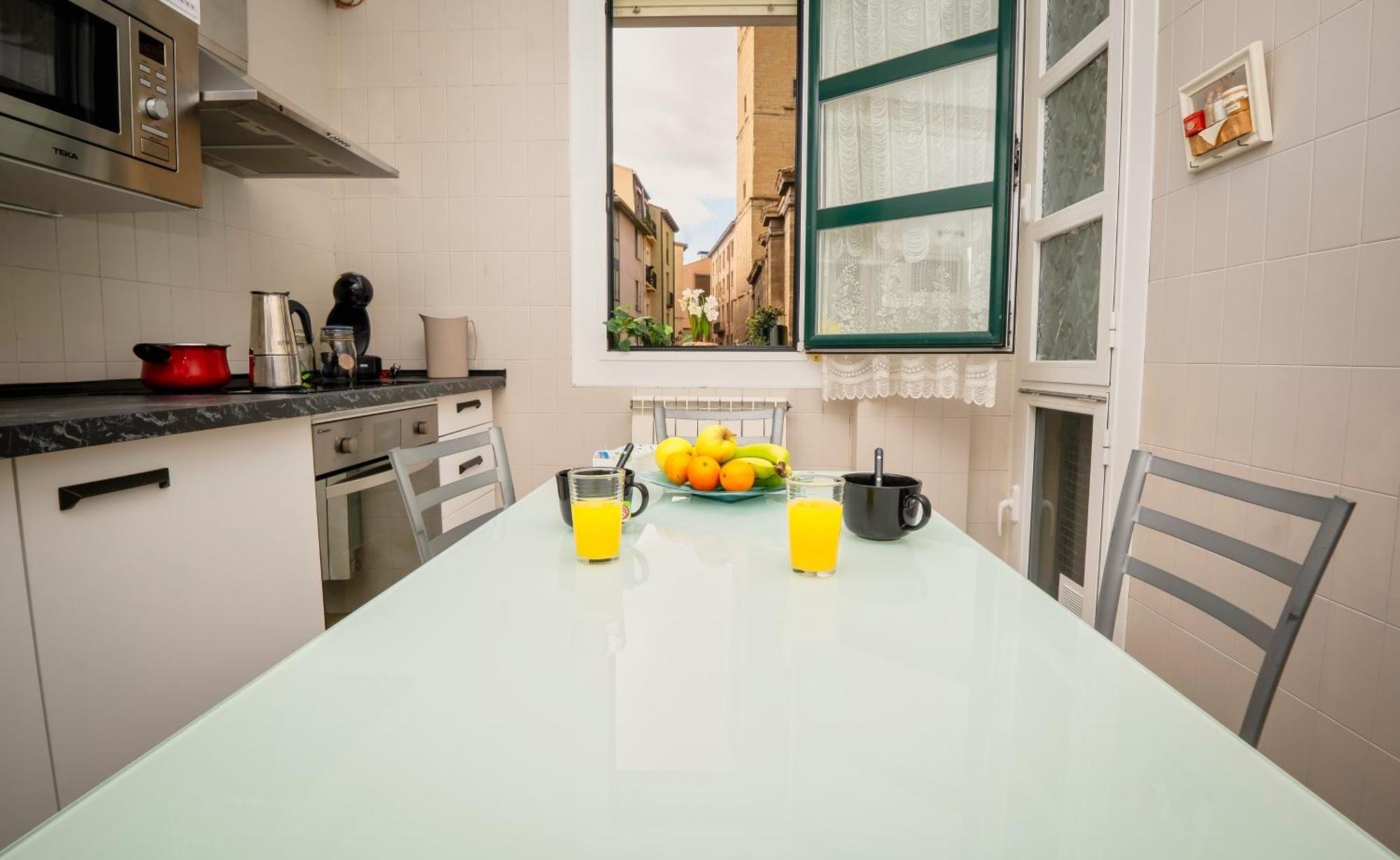 Santiago Tower Aire Ac Casco Antiguo By Apartamentos لوغرونيو المظهر الخارجي الصورة