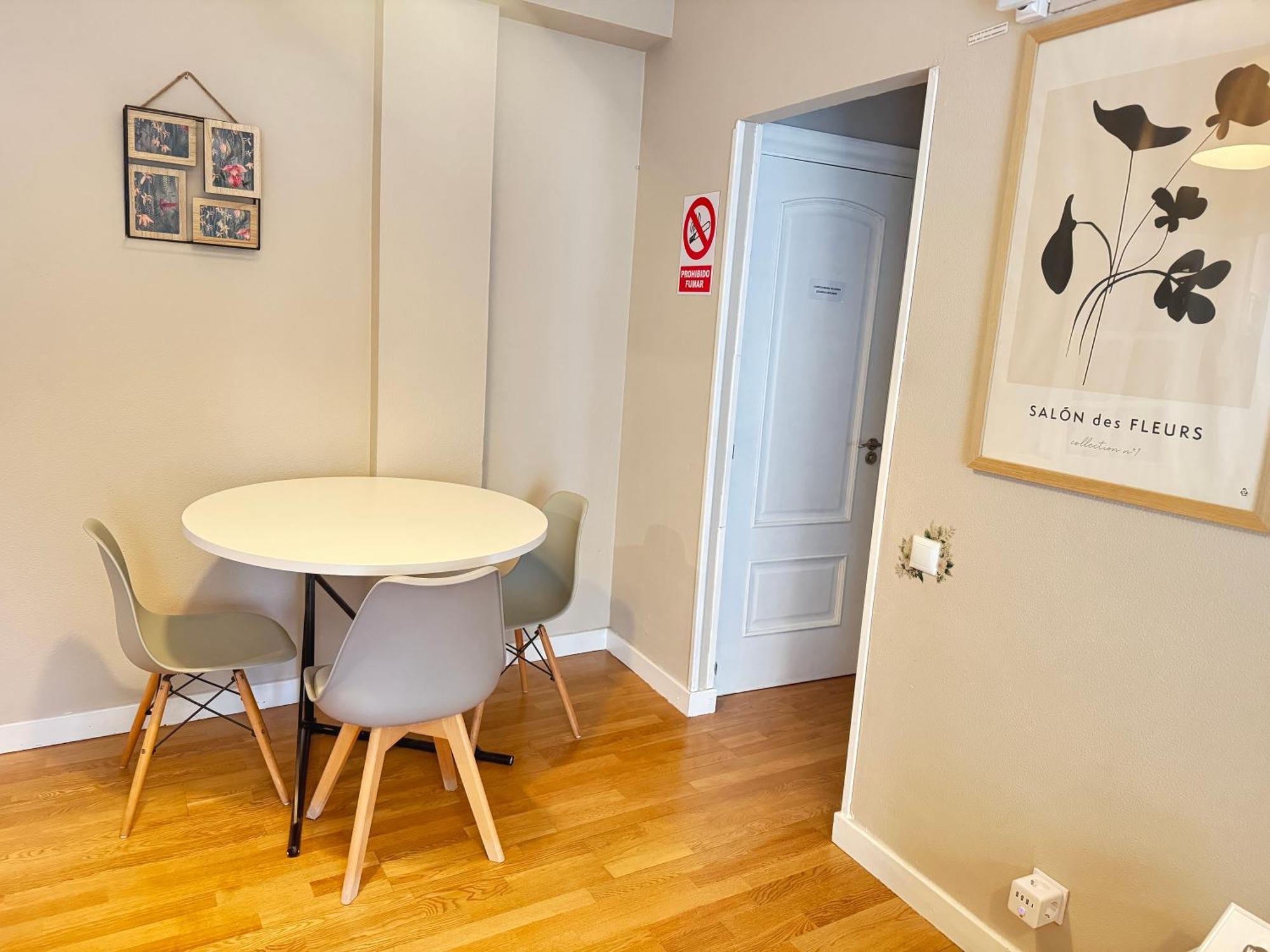 Santiago Tower Aire Ac Casco Antiguo By Apartamentos لوغرونيو المظهر الخارجي الصورة